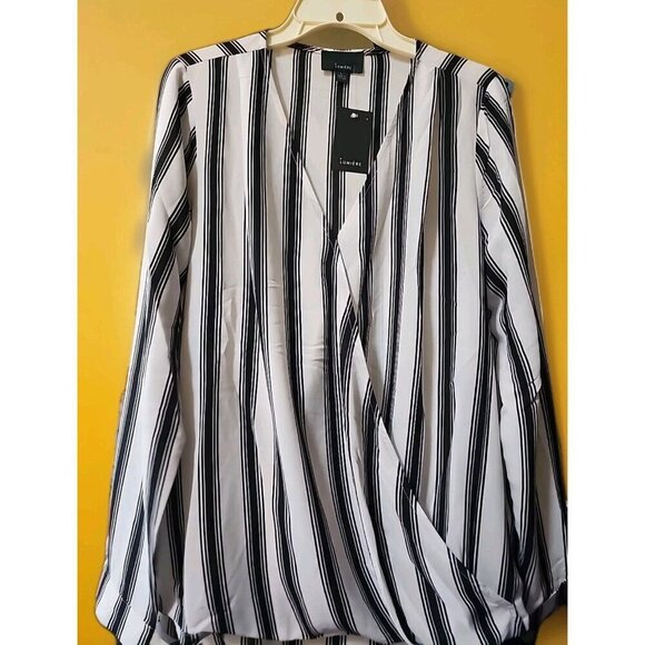 Lumiere Tops - Lumiere Womens Black & White Striped Long Sleeve Blouse Small New CR50 NWT